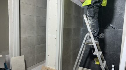 Afbeelding nieuwsbericht Dak magazijn & Sloop boerderij - spekvoordeel.nl
